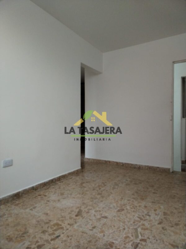 Económico Apartamento en Arriendo – Copacabana (Barrio Obrero) | 3 Alcobas, 2 Baños + Cocina Integral | La Tasajera Inmobiliaria cod-3254 - Imagen 2