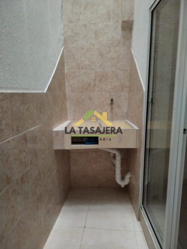 Económico Apartamento en Arriendo – Copacabana (Barrio Obrero) | 3 Alcobas, 2 Baños + Cocina Integral | La Tasajera Inmobiliaria cod-3254 - Imagen 3