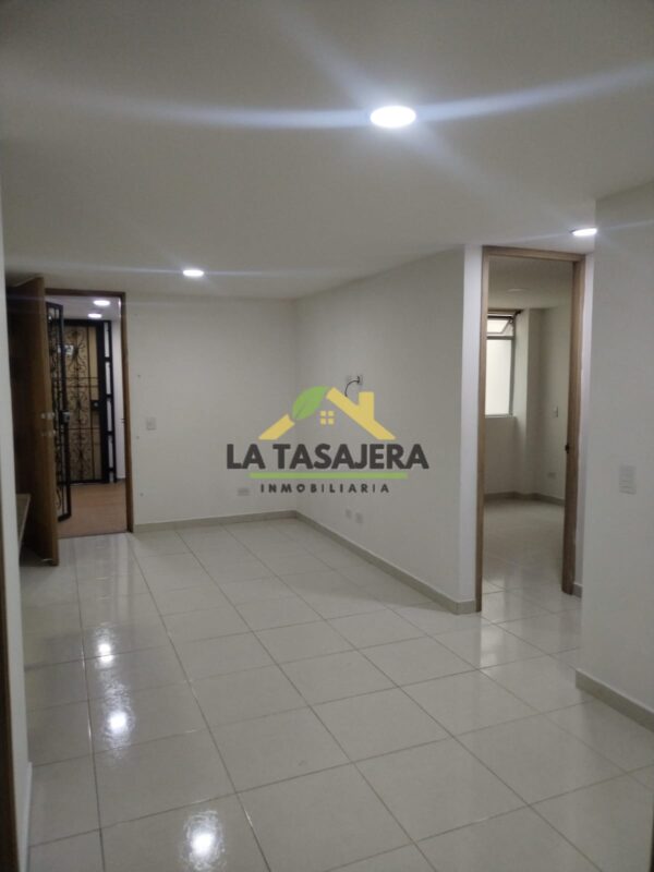 Hermoso y Cómodo Apartamento en el Barrio La Asunción Parte Baja, 3 habitaciones, 4to piso, Interior código- 3250 - Imagen 8