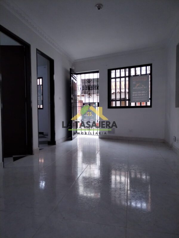 Excelente Apartamento en Arriendo en Copacabana, Cerca de Todo | Barrio La Azulita Parte Baja – Código 3262 Valor del Arriendo $1.150.000 | 1er Piso | 3 Alcobas | 1 Baño - Imagen 2
