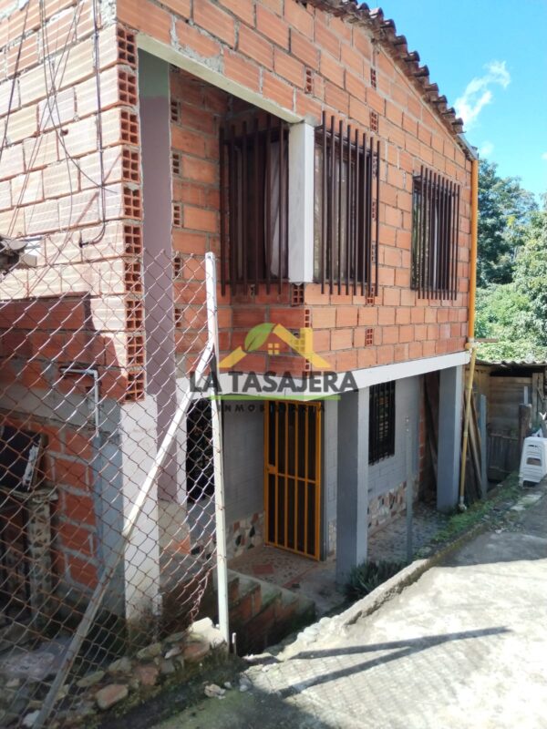 Apartamento Rural en Arriendo en Copacabana | Vereda El Noral – Sector La Bomba – Código 2173 $650.000 | 1 Piso | 2 Alcobas | 1 Baño - Imagen 4