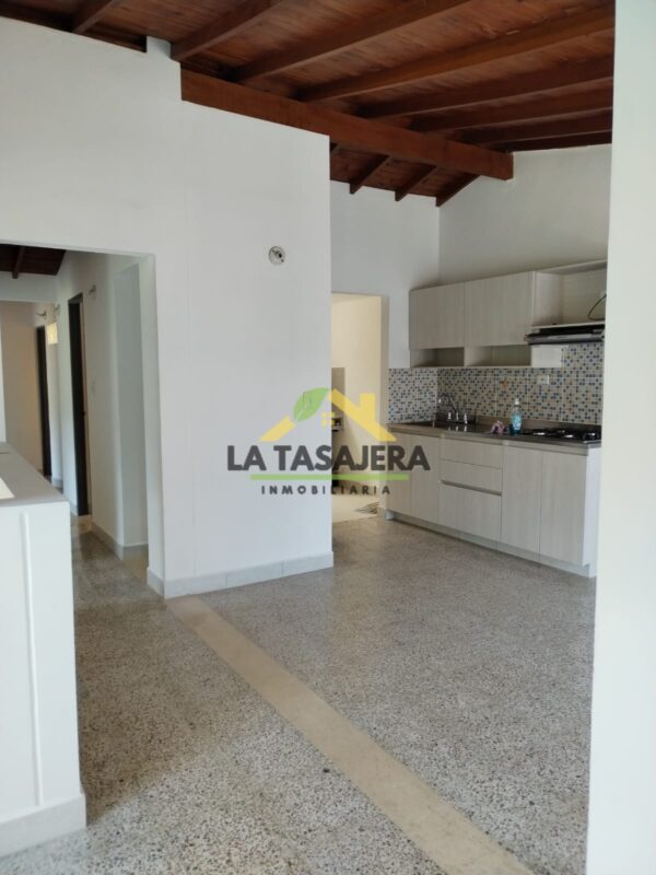 Bien Ubicado y Tranquilo Sector se Arrienda  Apartamento en Barrio El Remanso – Código 3266, Tres Habitaciones y Dos Baños - Imagen 2